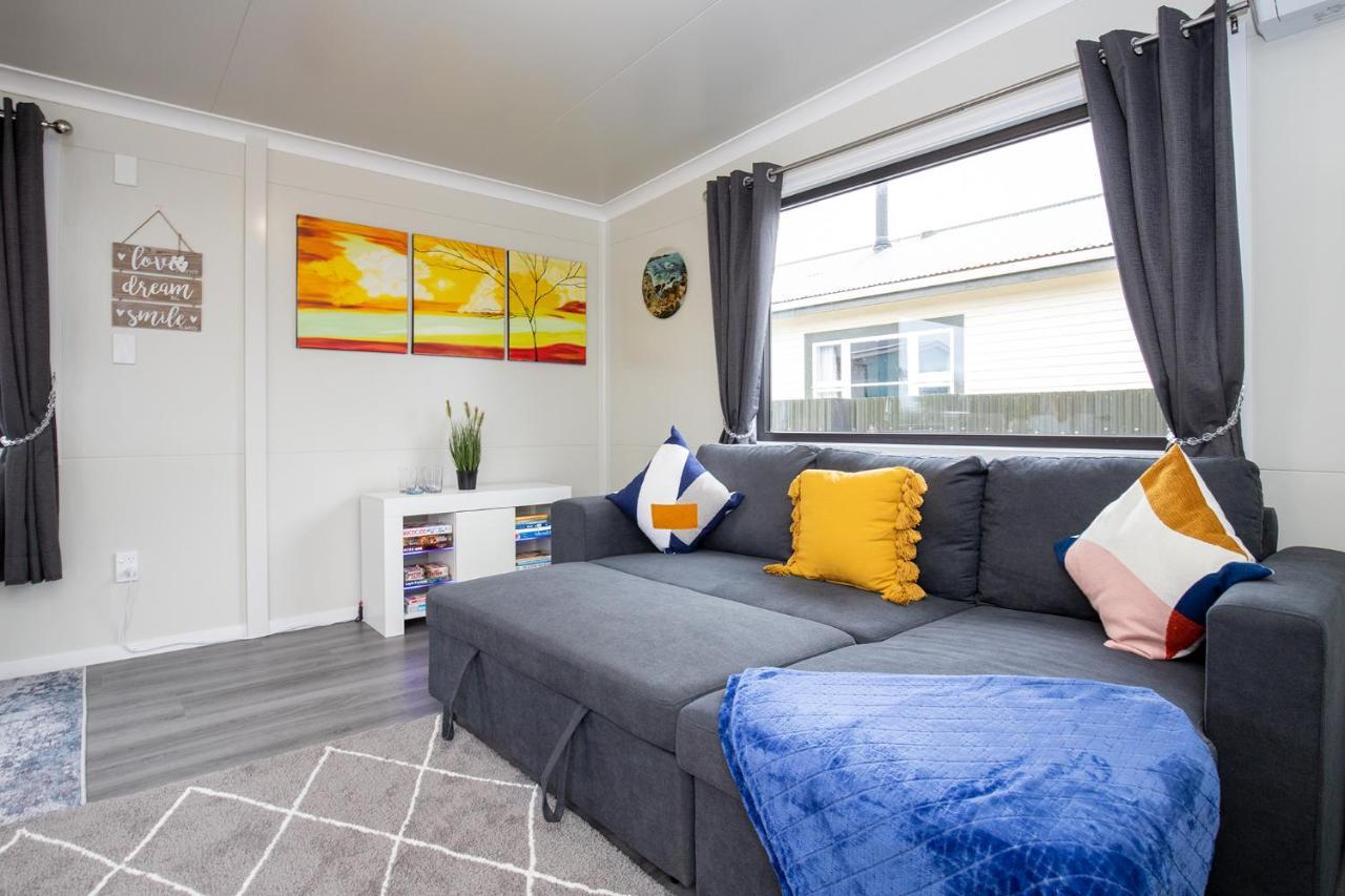 Affordable Modern Accommodation Westport Exterior foto